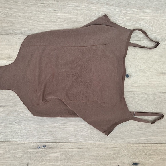 SKIMS bodysuit and matching bandeau set - Picture 3 of 3